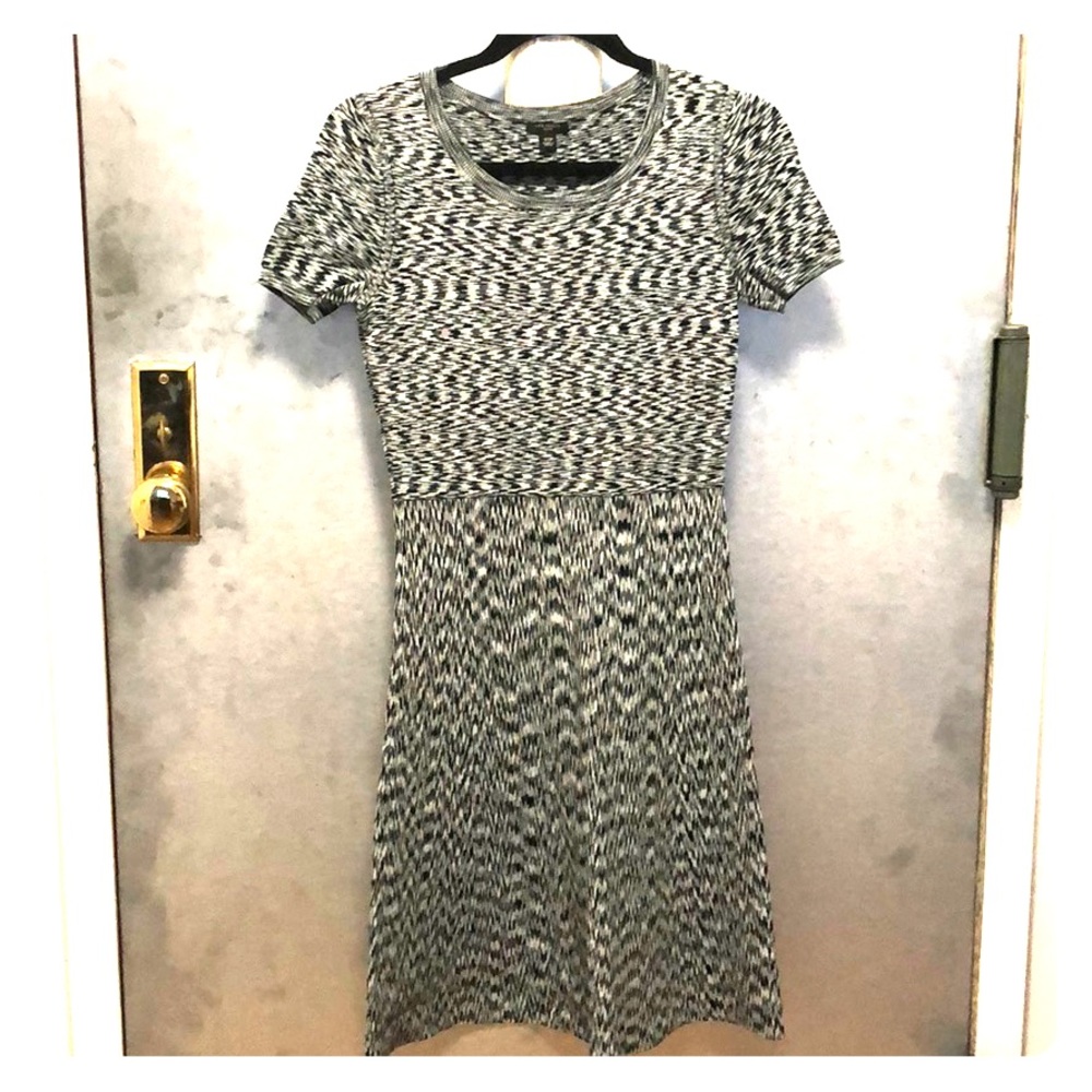 Ann Taylor stretch short sleeve a line dress p xs